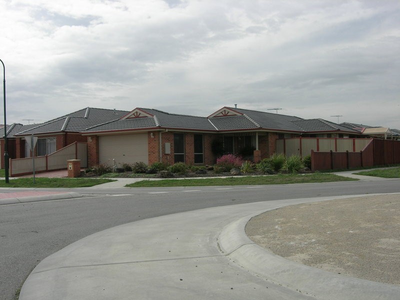 74 Marsh Grove, Berwick VIC 3806