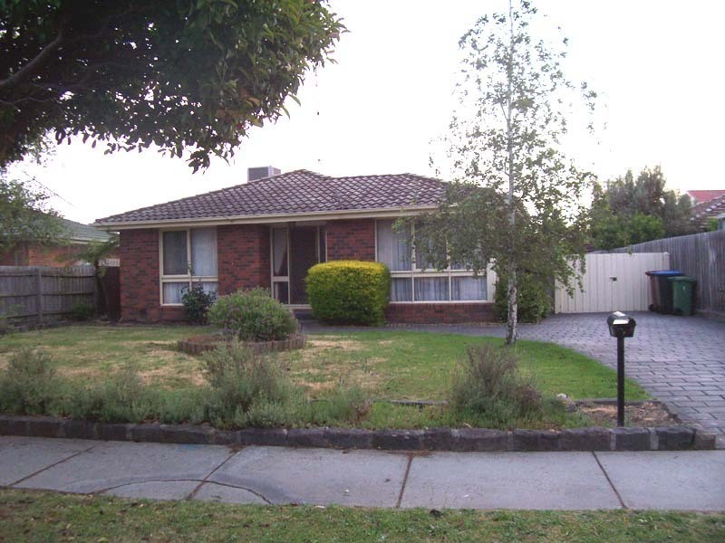 7 Floriana Avenue, Doveton VIC 3177