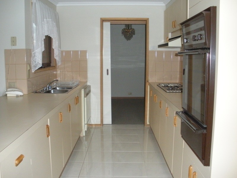 13 Garfield Court, Hampton Park VIC 3976