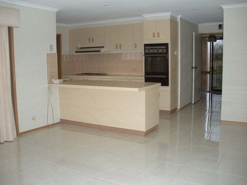 13 Garfield Court, Hampton Park VIC 3976