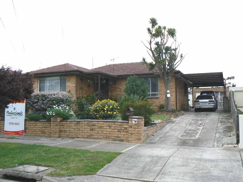 74 Rebecca Street, Doveton VIC 3177