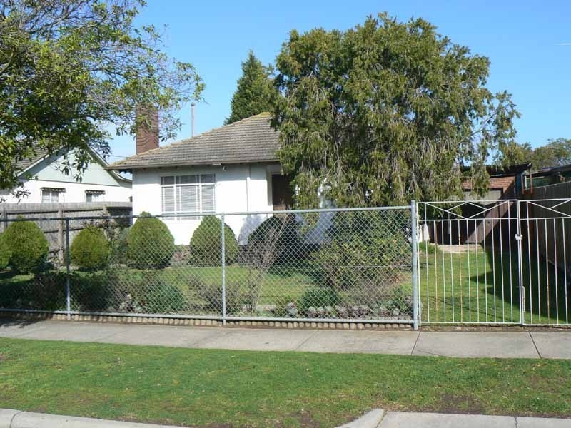 16 Latham Crescent, Dandenong VIC 3175