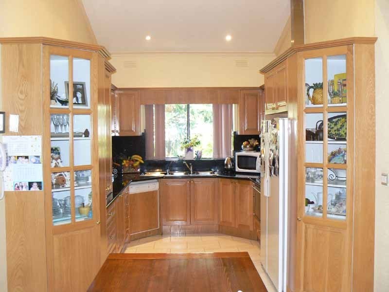 2 Parker Court, Endeavour Hills VIC 3802