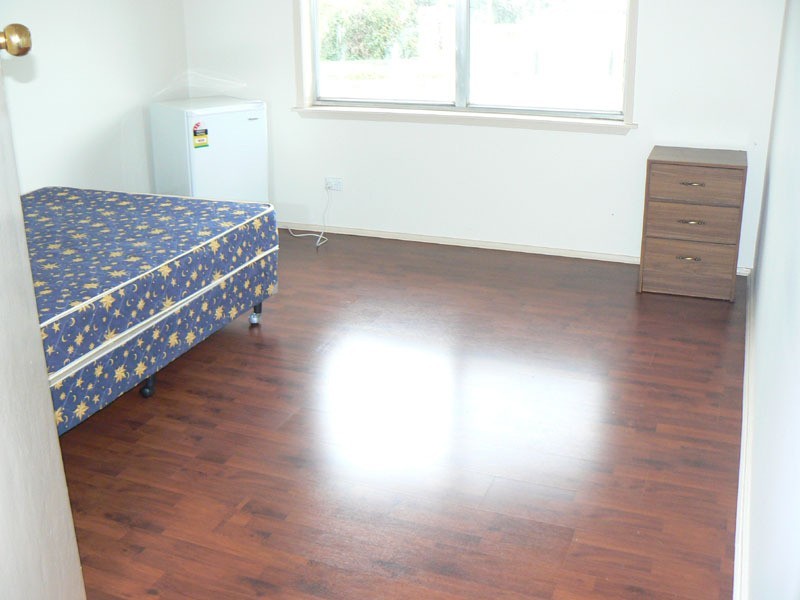 6 Plum Street, Doveton VIC 3177