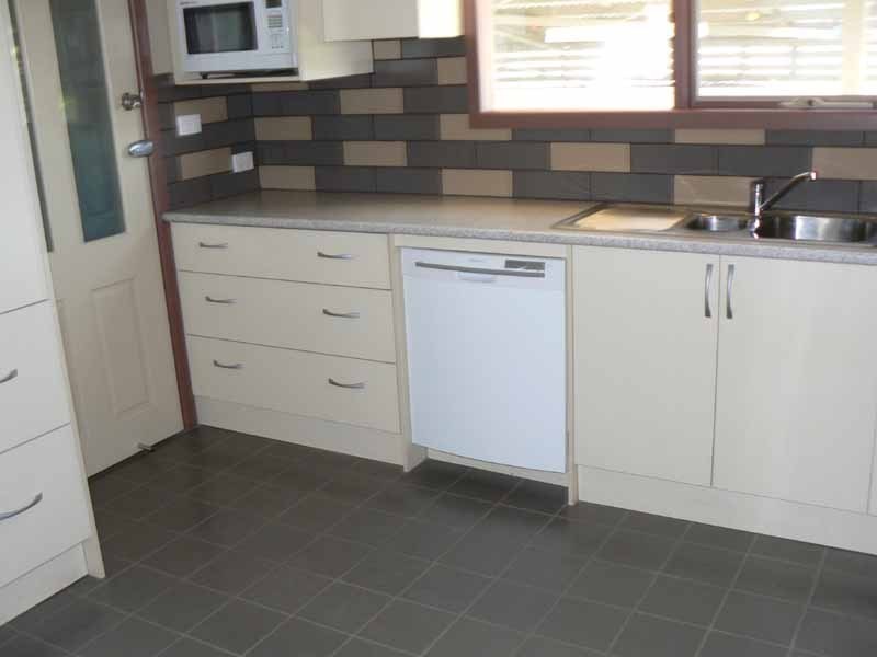 8 Sutherland Road, Dandenong VIC 3175