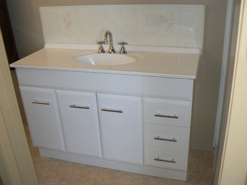 8 Sutherland Road, Dandenong VIC 3175