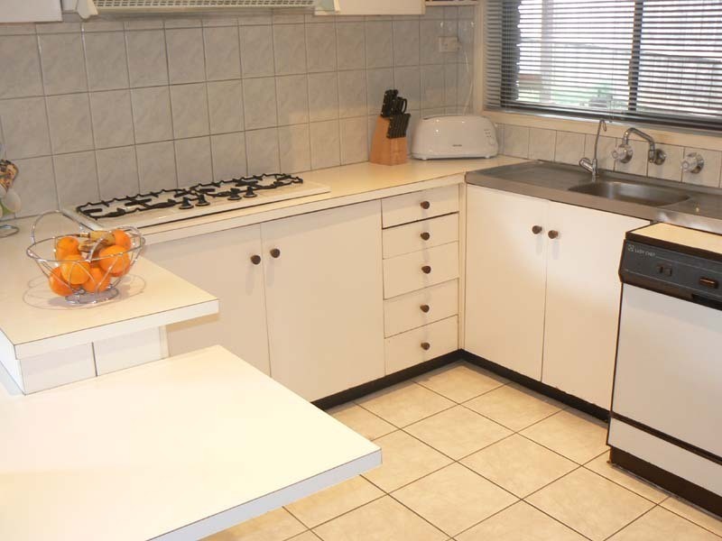 19 Joseph Banks Crescent, Endeavour Hills VIC 3802