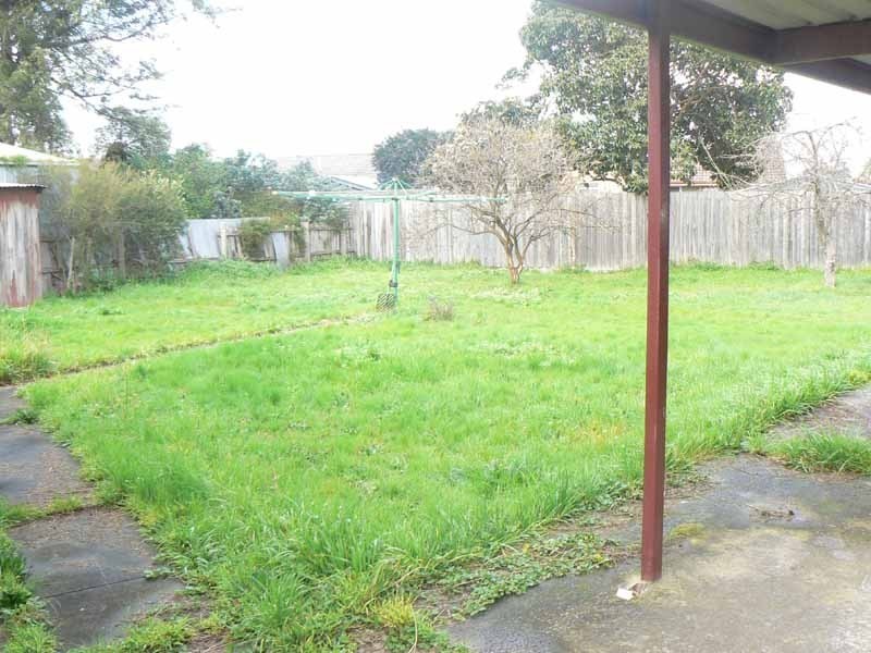 6 Peach Court, Doveton VIC 3177