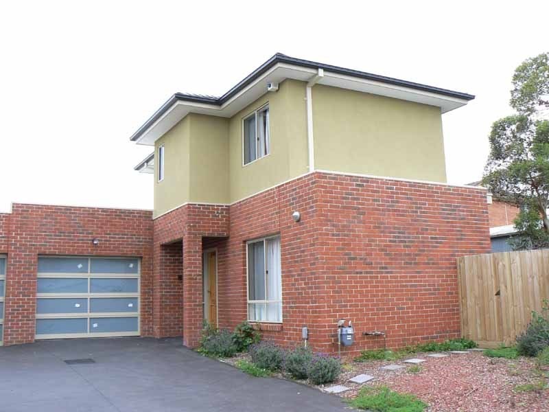 2/20 Napier Street, Dandenong VIC 3175