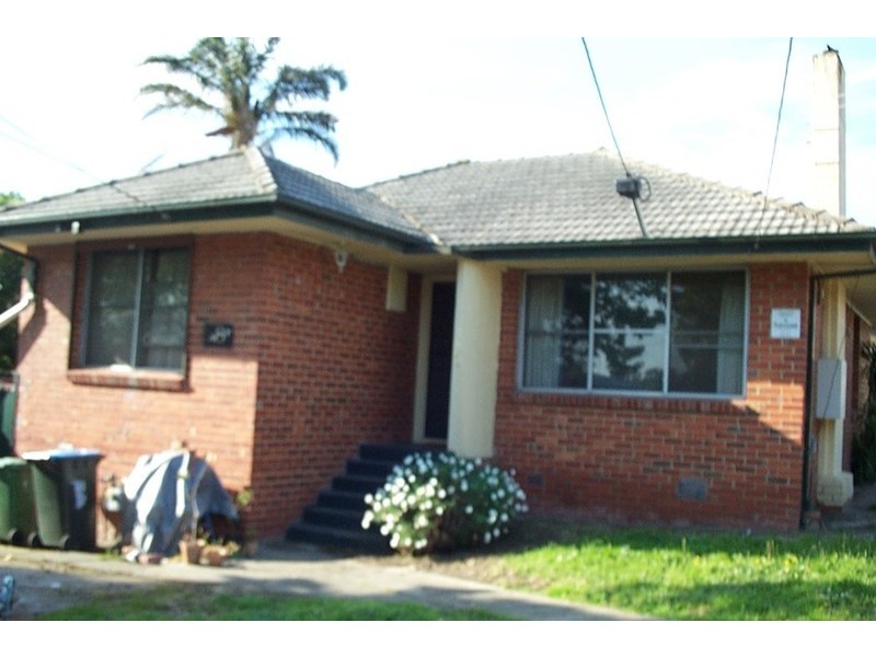 8 Blossom Drive, Doveton VIC 3177