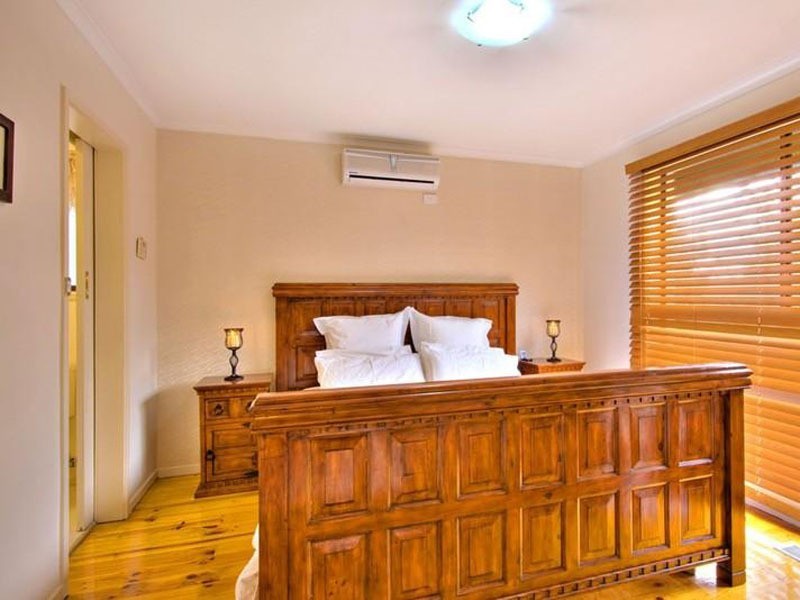 12 Rearden Close, Endeavour Hills VIC 3802