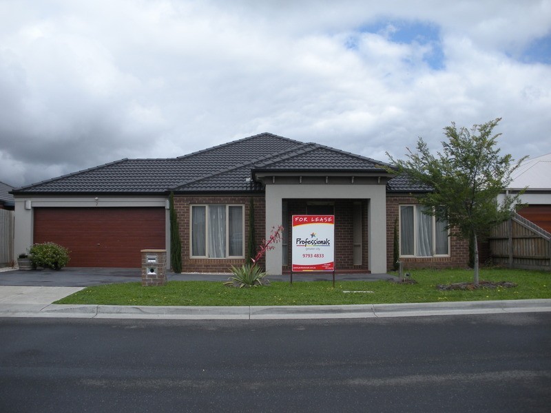 7 Devaney Avenue, Lynbrook VIC 3975