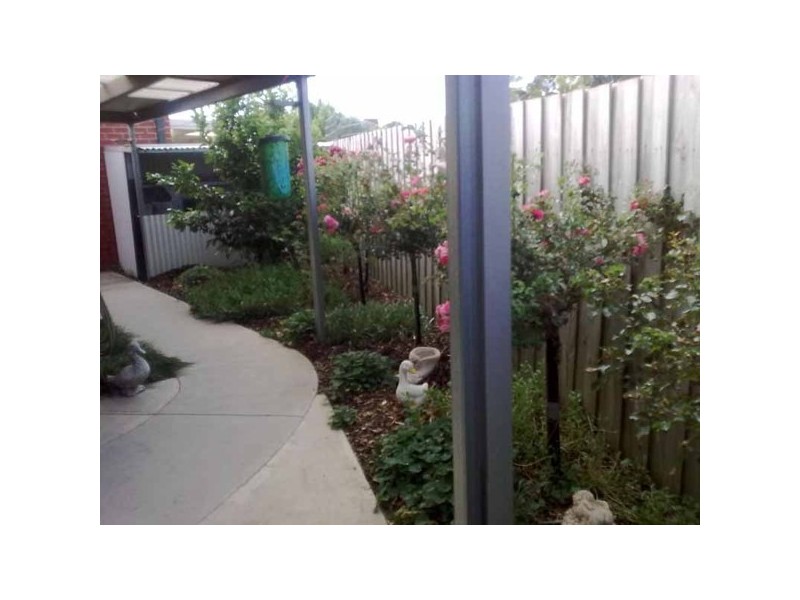 17 Cypress Grove, Dandenong North VIC 3175