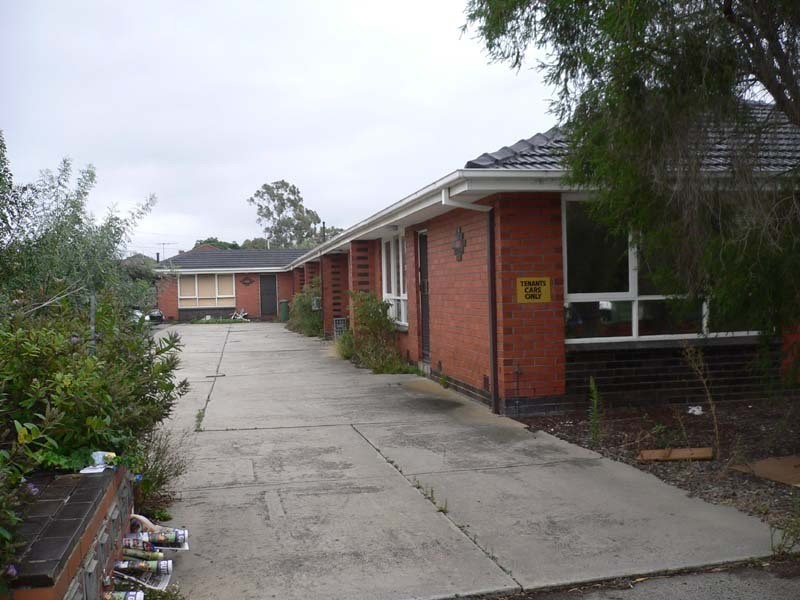 2/62 Fintonia Road, Noble Park VIC 3174