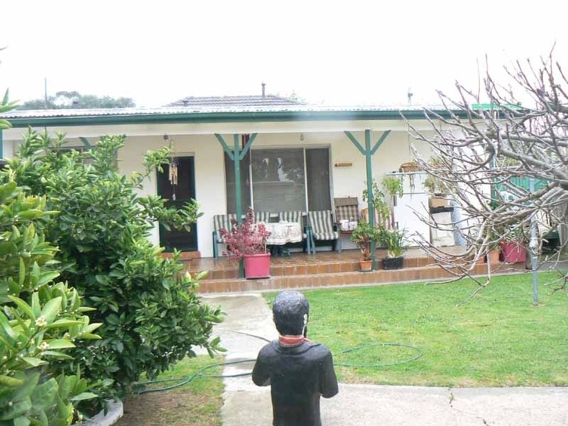 10 Carlton Road, Dandenong North VIC 3175