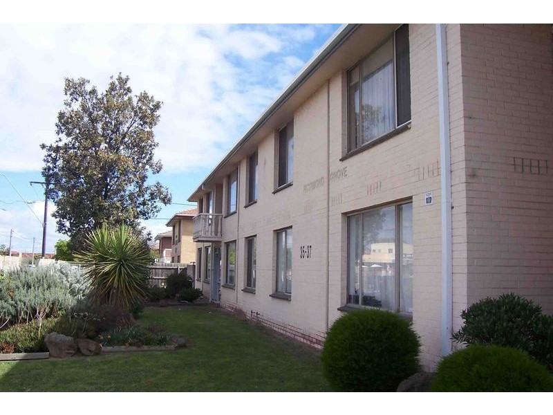 9/35 Stud Road, Dandenong VIC 3175