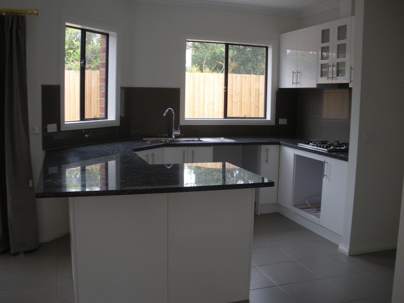 3/3 Jeffrey Street, Dandenong VIC 3175