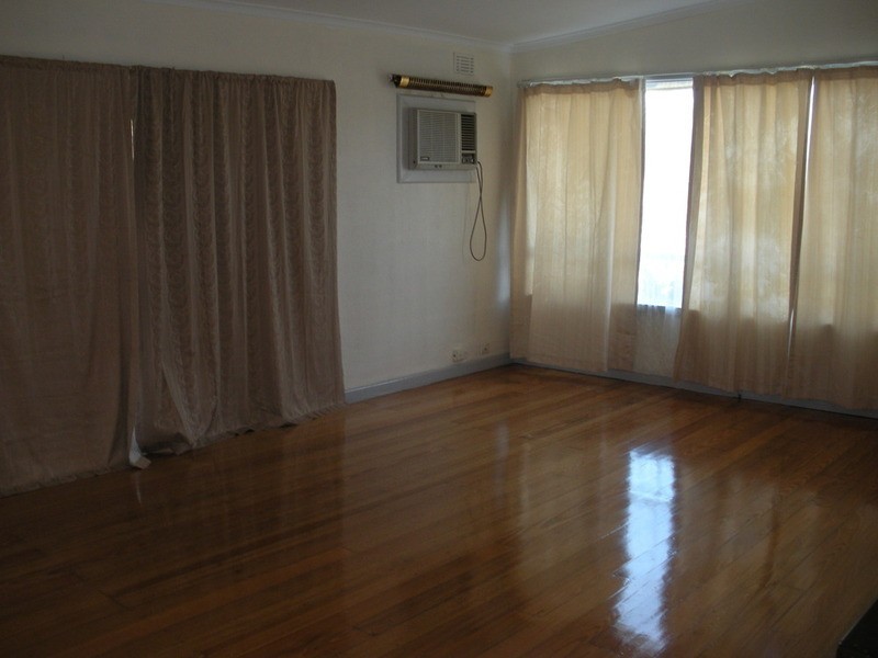 195 Gladstone Road, Dandenong VIC 3175