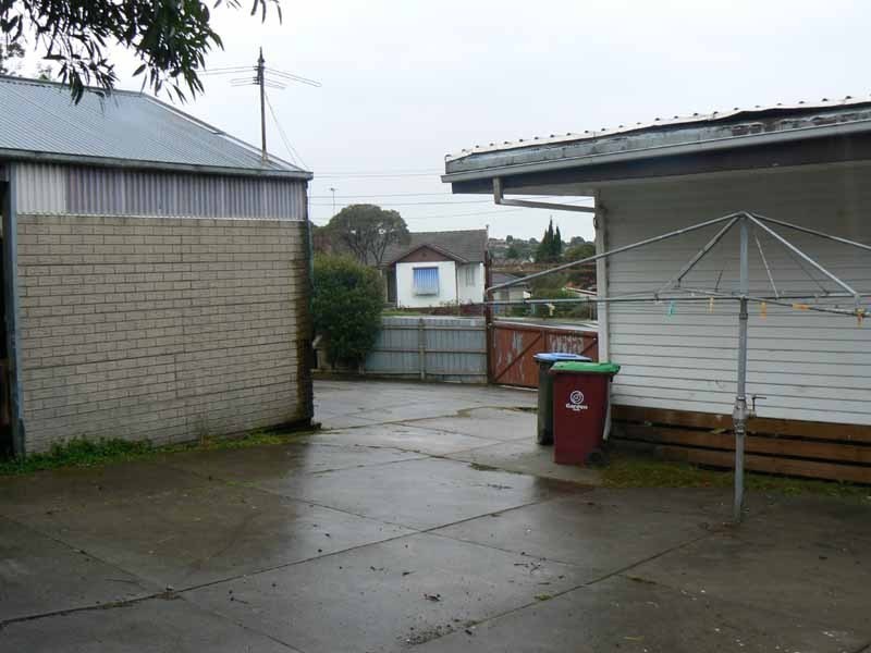 6 Laurel Avenue, Doveton VIC 3177