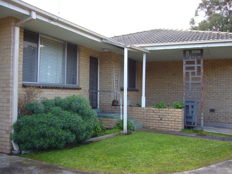 2/85 Cleeland Street, Dandenong VIC 3175
