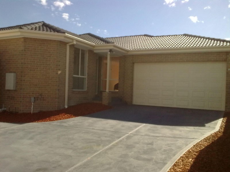 2/1 Lebanon Street, Dandenong VIC 3175