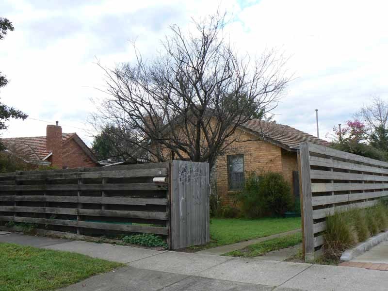15 Menzies Avenue, Dandenong North VIC 3175