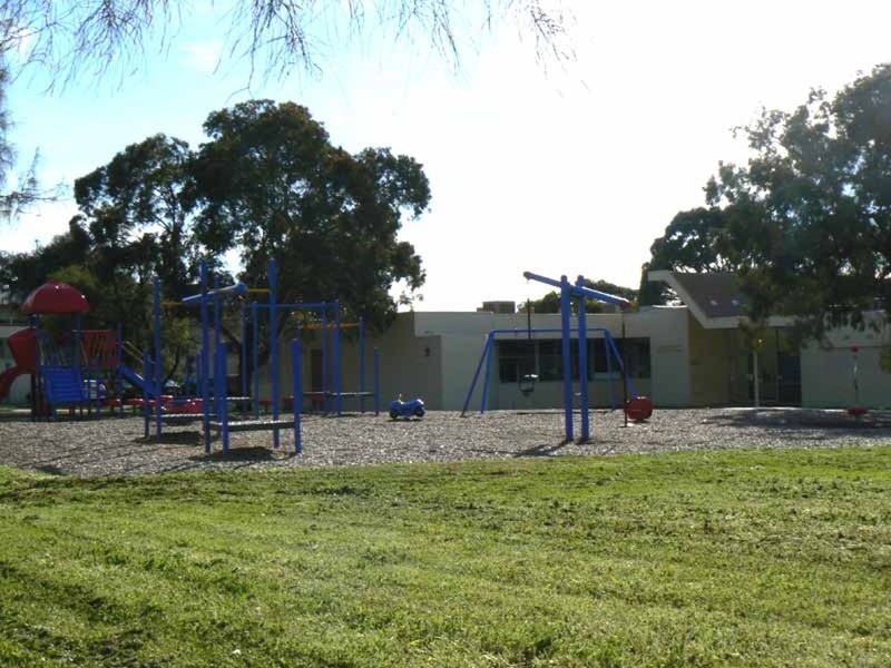 27 Curtin Crescent, Dandenong North VIC 3175