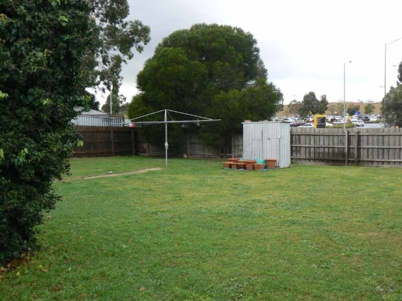 110 Fountain Drive, Narre Warren VIC 3805