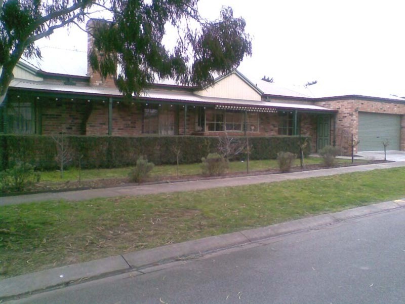 86 Kendall Drive, Narre Warren VIC 3805