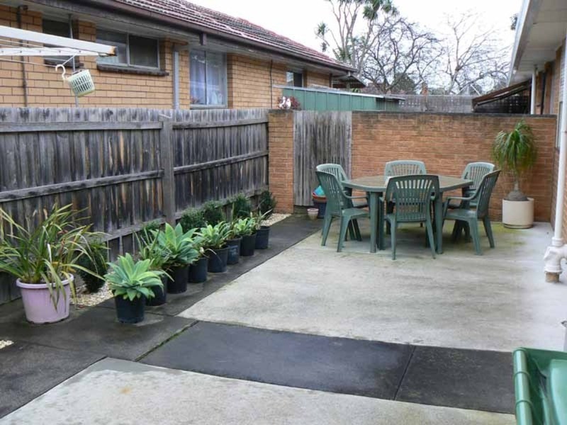 2/21 Vincent Crescent, Noble Park VIC 3174