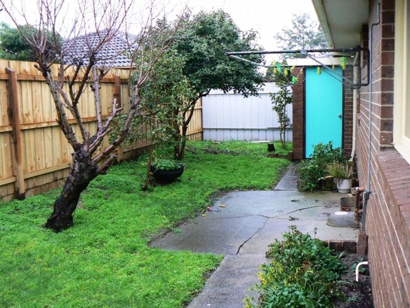 2/34 Simpson Drive, Dandenong North VIC 3175