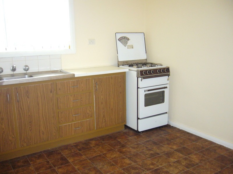 2/25 Samaria Street, Dandenong North VIC 3175