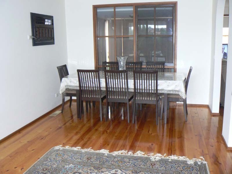 4 Corran Court, Endeavour Hills VIC 3802