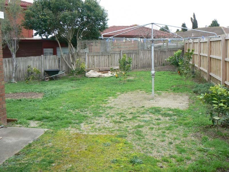 4 Corran Court, Endeavour Hills VIC 3802