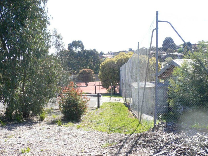 6 Ponto Court, Endeavour Hills VIC 3802