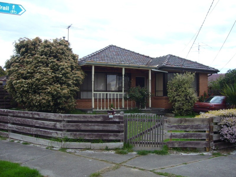 8 Mollison Street, Dandenong North VIC 3175