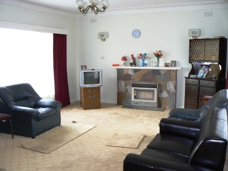 20 Grace Avenue, Dandenong VIC 3175