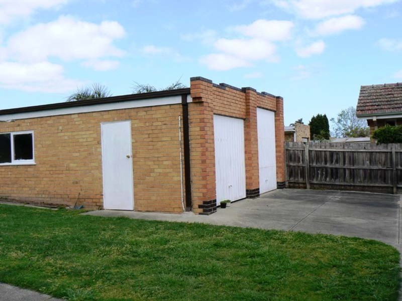 20 Grace Avenue, Dandenong VIC 3175