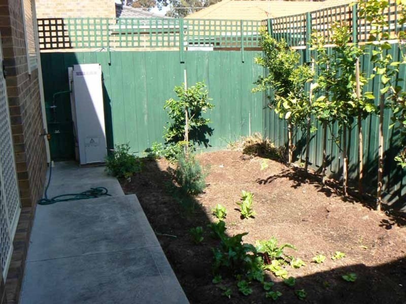 2/72 Princes Highway, Dandenong VIC 3175