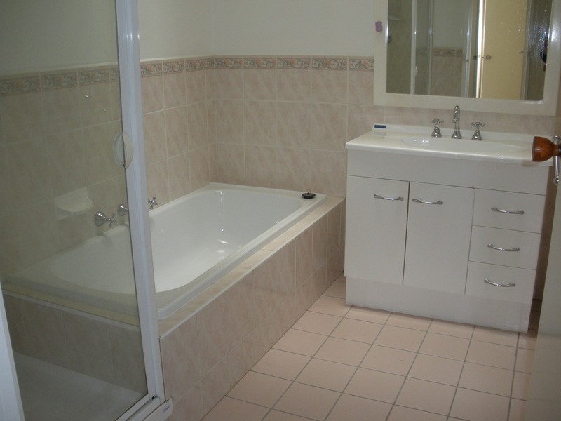 20/20-22 Somerville Road, Hampton Park VIC 3976