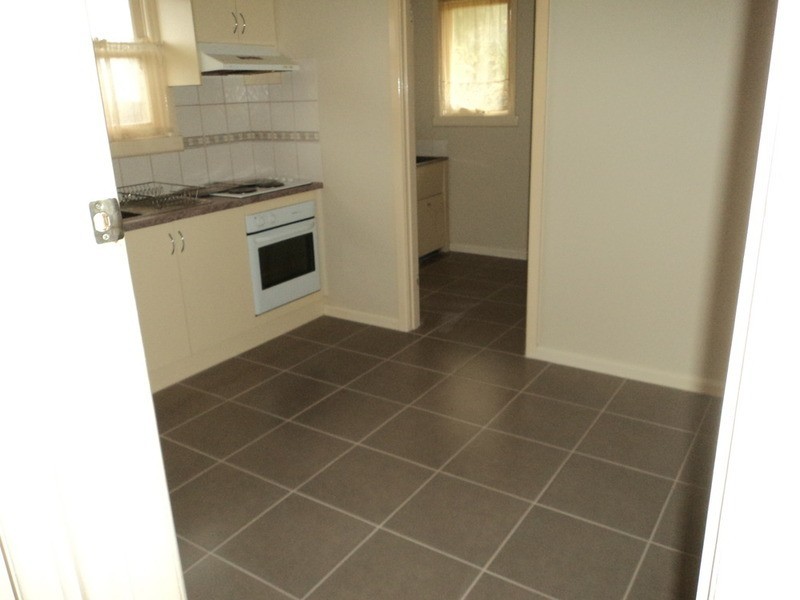 1/2 Dunearn Road, Dandenong North VIC 3175