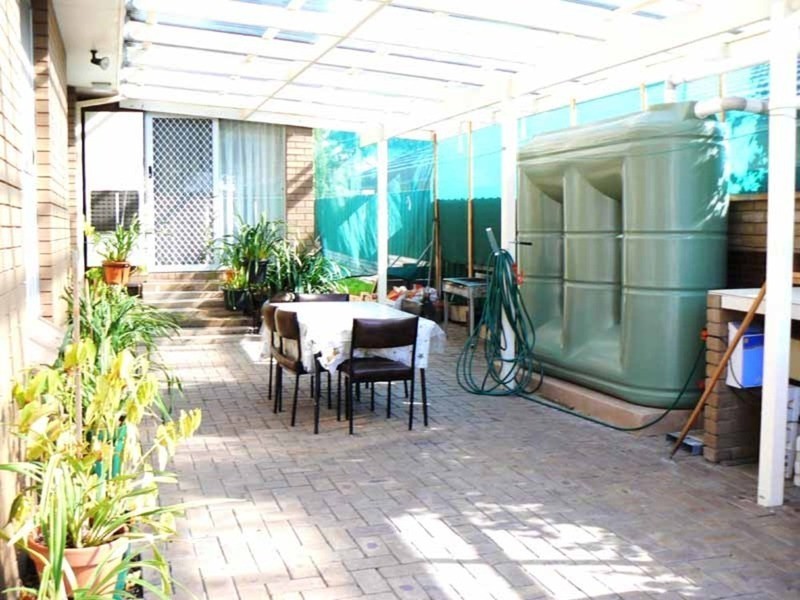 17 Sherwood Crescent, Dandenong North VIC 3175