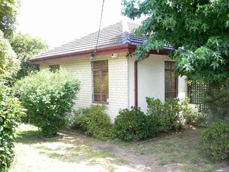 32 Lexton Avenue, Dandenong VIC 3175