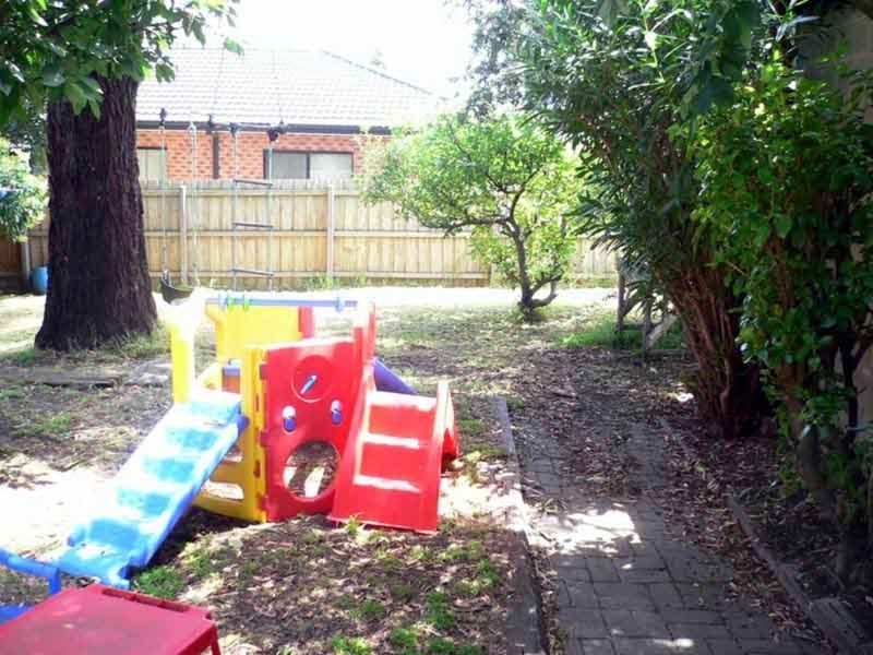 32 Lexton Avenue, Dandenong VIC 3175