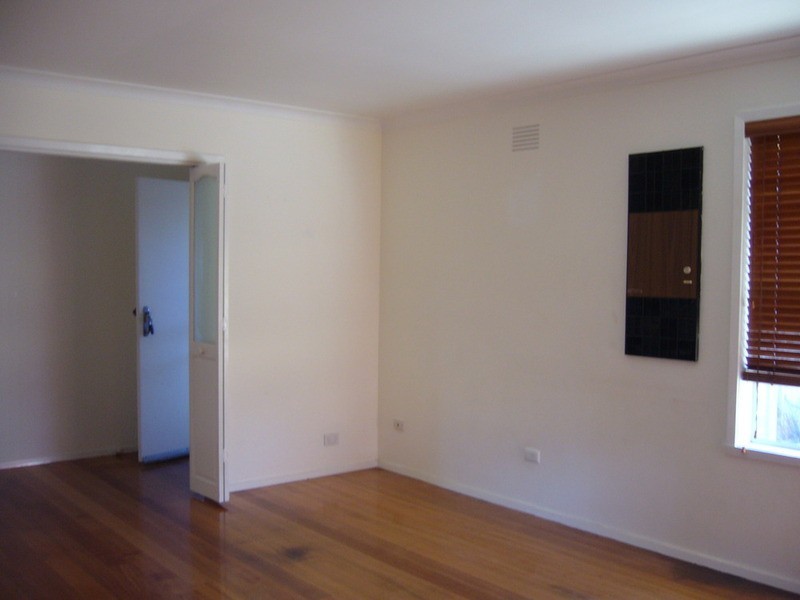 1/25 Holly Avenue, Dandenong North VIC 3175