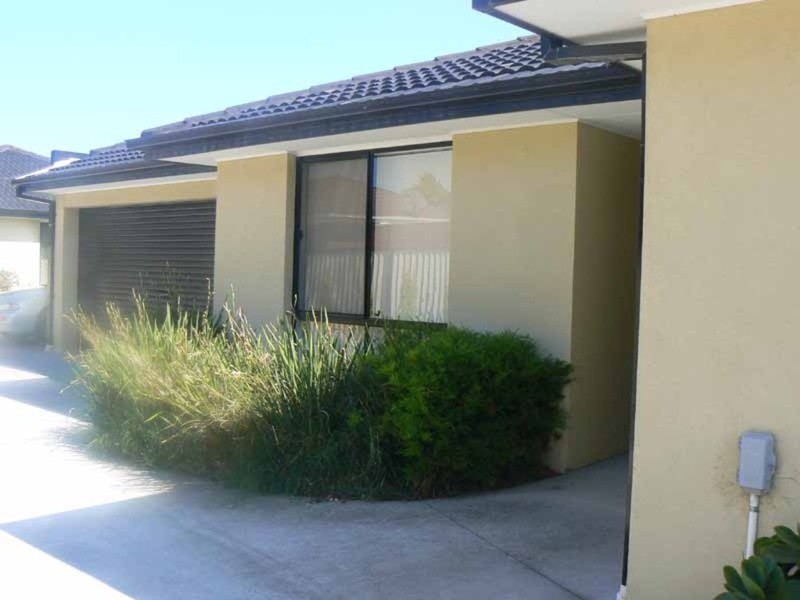 2/4 Moya Crescent, Noble Park VIC 3174