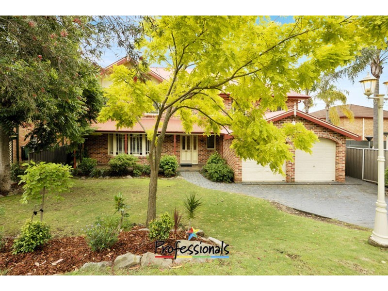 6 Sproule Road, Illawong NSW 2234