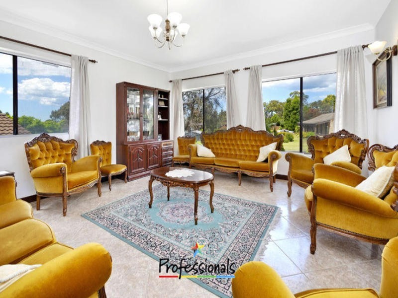 9 Empire Place, Illawong NSW 2234