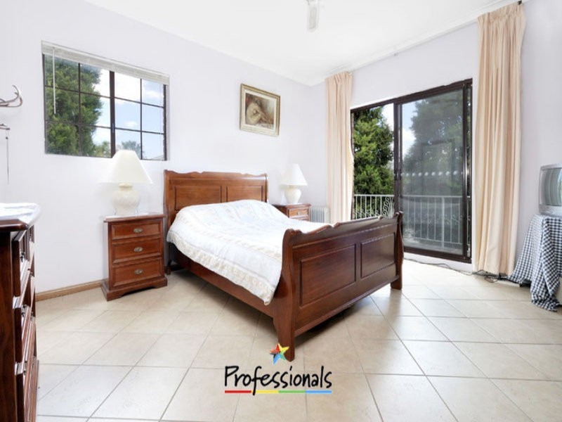 9 Empire Place, Illawong NSW 2234