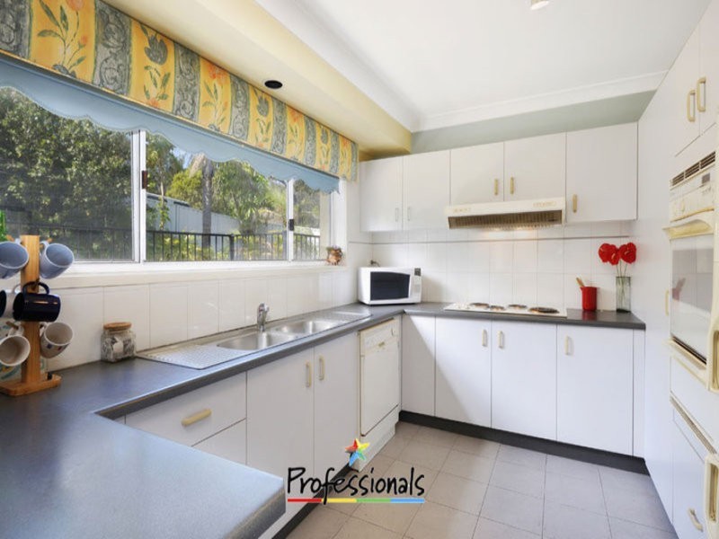 56 Barnes Crescent, Menai NSW 2234